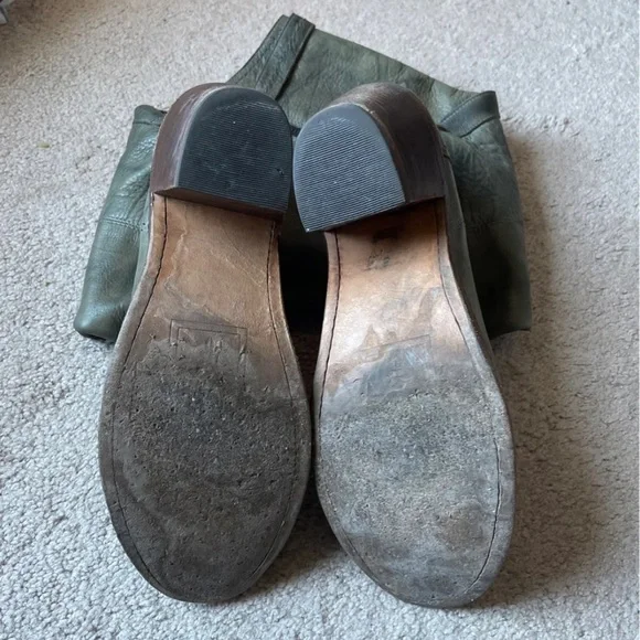 Frye Boots - Size 9 - Picture 2 of 11
